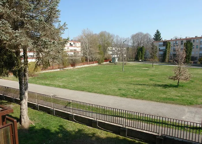 Mecsek Ueduelo Ingyenes Klimaval 300 M-re A Fuerdotol 하르카니